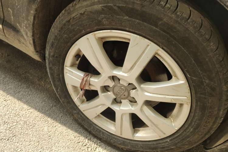 Used Audi A6L 2011 2.4L Comfort Edition Right Front Wheel Hub