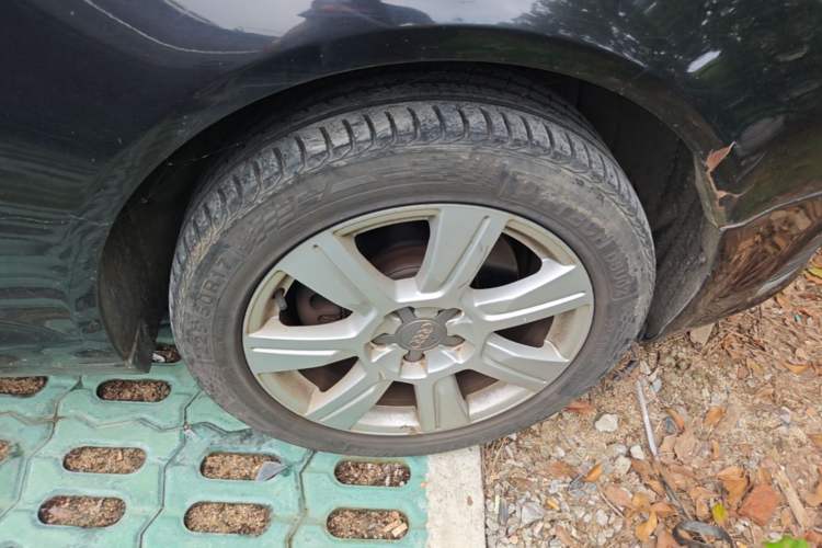 Used Audi A6L 2011 2.4L Technology Edition Right Front Wheel Hub