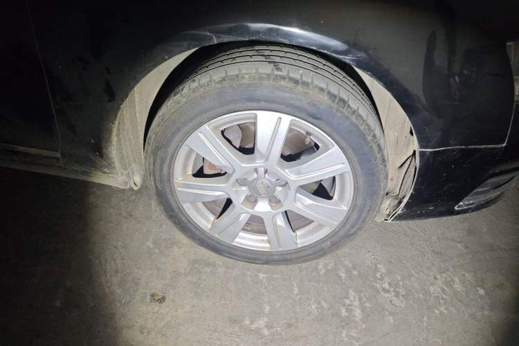Used Audi A6L 2011 2.8 FSI Luxury Model Right Front Wheel Hub