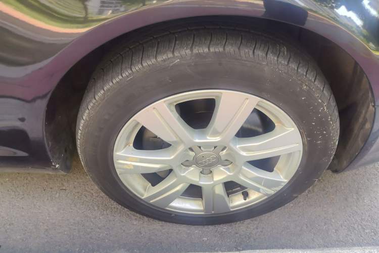 Used Audi A6L 2011 2.7 TDI Comfort Model Right Front Wheel Hub