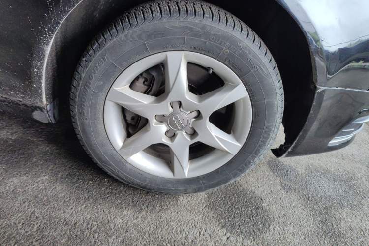 Used Audi A6L 2011 2.0 TFSI Automatic Standard Edition Right Front Wheel Hub