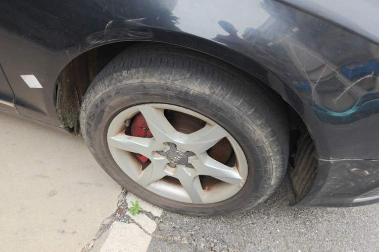 Used Audi A6L 2011 2.0 TFSI Automatic Standard Edition Right Front Wheel Hub