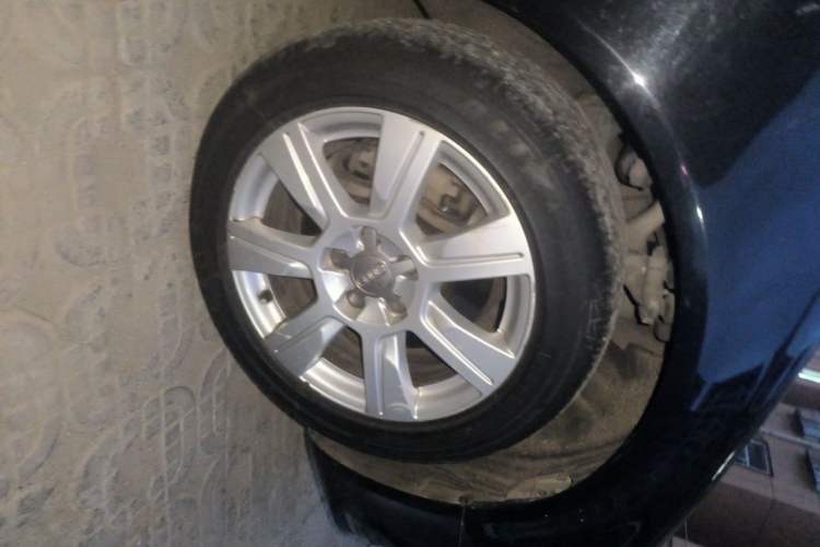 Used Audi A6L 2011 2.8 FSI Luxury Model Right Front Wheel Hub