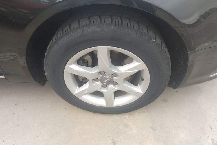 Used Audi A6L 2011 2.0 TFSI Automatic Standard Edition Right Front Wheel Hub