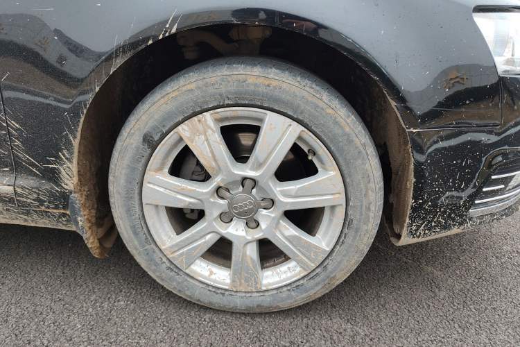 Used Audi A6L 2011 2.4L Technology Edition Right Front Wheel Hub