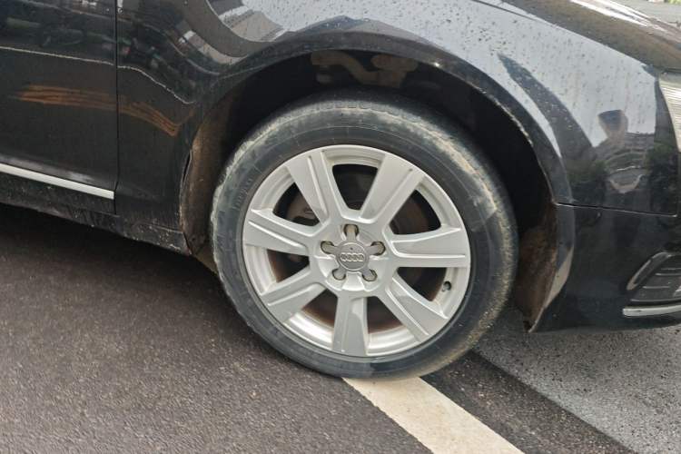 Used Audi A6L 2011 2.4L Technology Edition Right Front Wheel Hub
