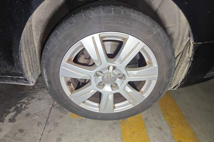 Used Audi A6L 2011 2.8 FSI Luxury Model Right Front Wheel Hub