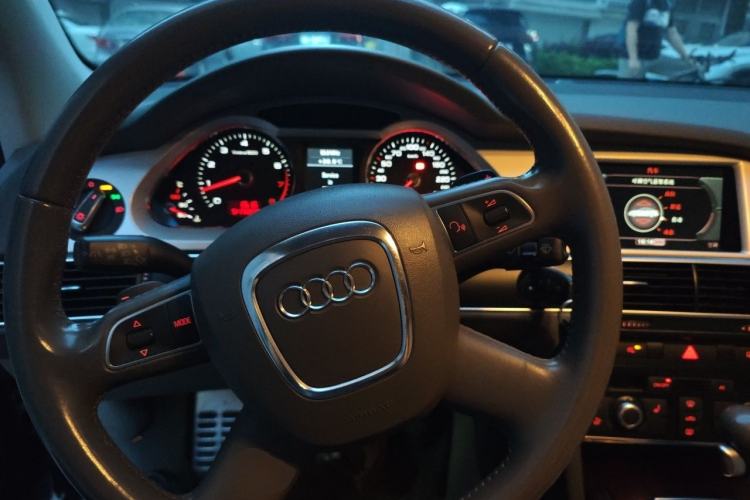 Used Audi A6L 2011 3.0 TFSI quattro Luxury Model Steering Wheel