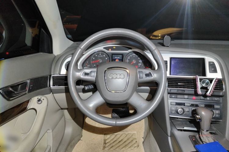 Used Audi A6L 2011 2.0 TFSI automatic Comfort trim Steering Wheel