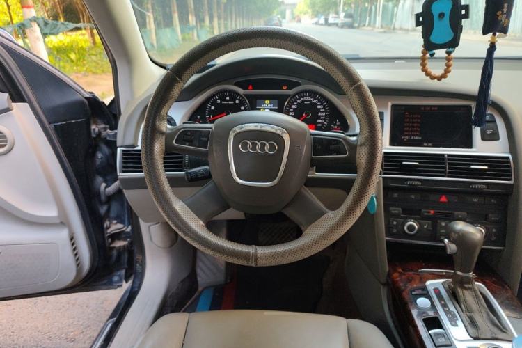 Used Audi A6L 2011 2.8 FSI Comfort Model Steering Wheel