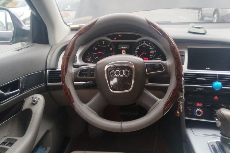 Used Audi A6L 2011 2.0 TFSI automatic Comfort trim Steering Wheel
