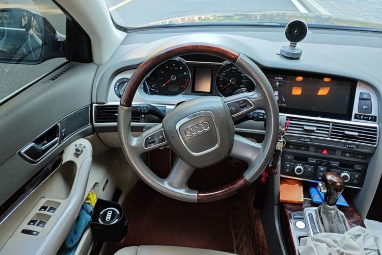 Used Audi A6L 2011 2.8 FSI quattro Luxury Model Steering Wheel