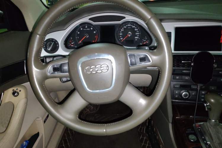 Used Audi A6L 2011 2.8 FSI Luxury Model Steering Wheel