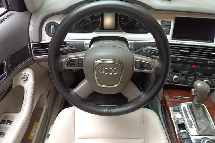 Used Audi A6L 2011 3.0 TFSI quattro Luxury Model Steering Wheel