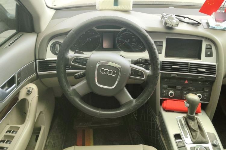 Used Audi A6L 2011 2.0 TFSI Automatic Standard Edition Steering Wheel