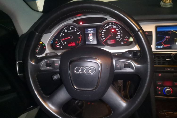Used Audi A6L 2011 2.0 TFSI Automatic Standard Edition Steering Wheel