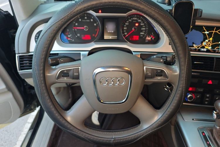 Used Audi A6L 2011 2.0 TFSI automatic Comfort trim Steering Wheel