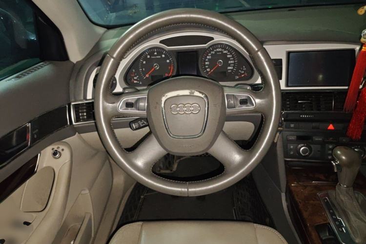 Used Audi A6L 2011 2.0 TFSI Automatic Standard Edition Steering Wheel