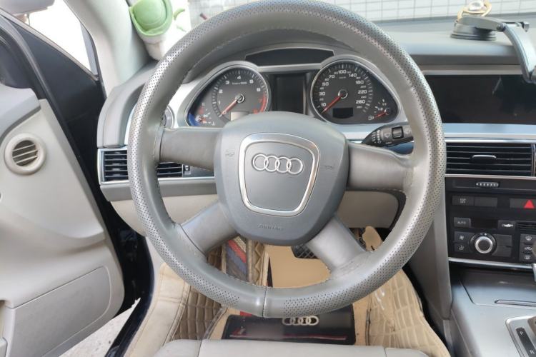 Used Audi A6L 2011 2.0 TFSI Automatic Standard Edition Steering Wheel