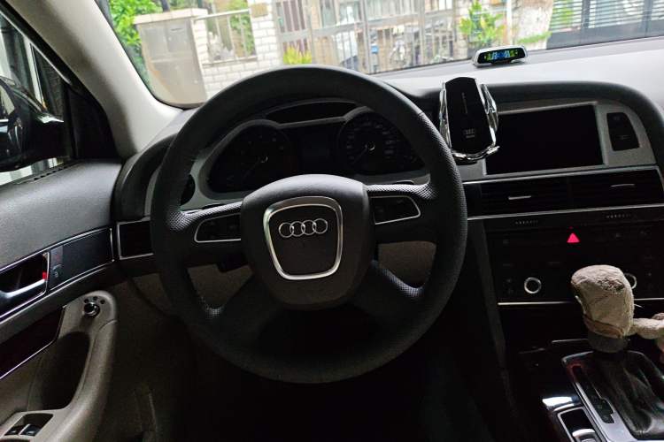 Used Audi A6L 2011 2.0 TFSI Automatic Standard Edition Steering Wheel