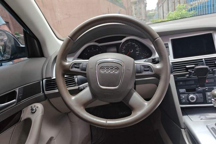 Used Audi A6L 2011 2.0 TFSI Automatic Standard Edition Steering Wheel