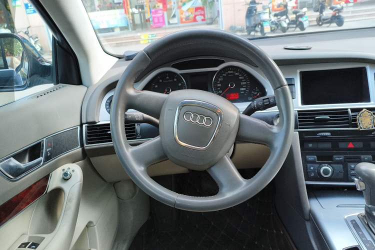 Used Audi A6L 2011 2.0 TFSI Automatic Standard Edition Steering Wheel