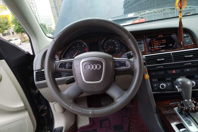 Used Audi A6L 2011 2.7 TDI Comfort Model Steering Wheel