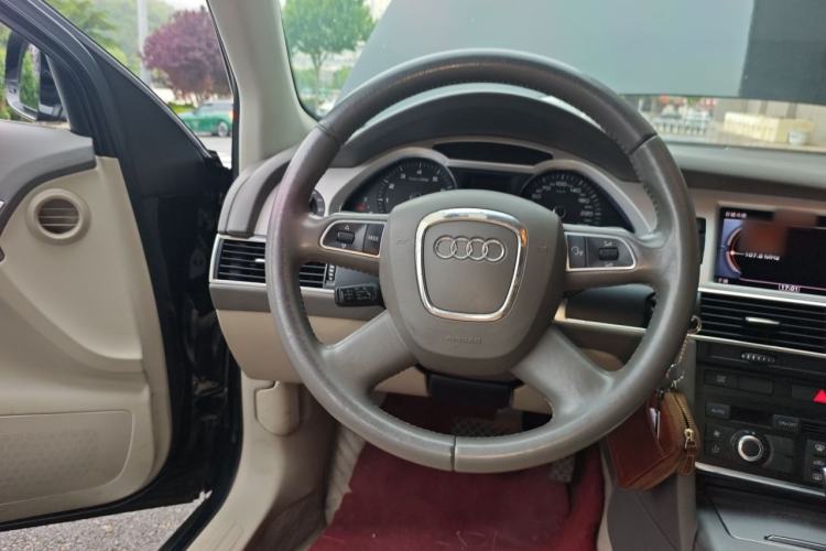 Used Audi A6L 2011 2.0 TFSI automatic Comfort trim Steering Wheel