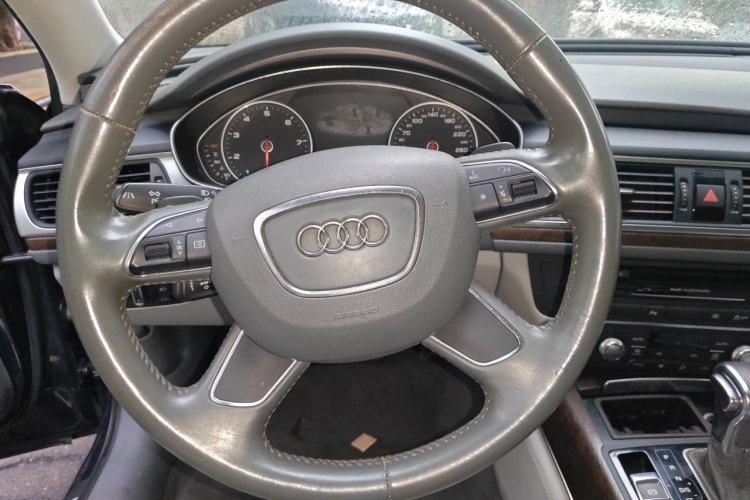 Used Audi A6L 2011 3.0 TFSI quattro Luxury Model Steering Wheel