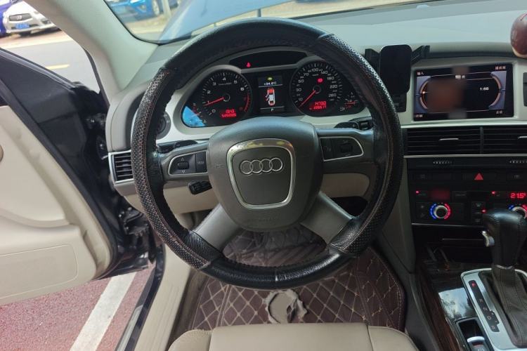 Used Audi A6L 2011 2.0 TFSI Automatic Standard Edition Steering Wheel