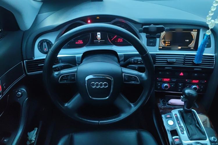 Used Audi A6L 2011 3.0 TFSI quattro Luxury Model Steering Wheel
