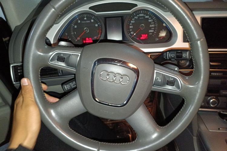 Used Audi A6L 2011 2.0 TFSI Automatic Standard Edition Steering Wheel