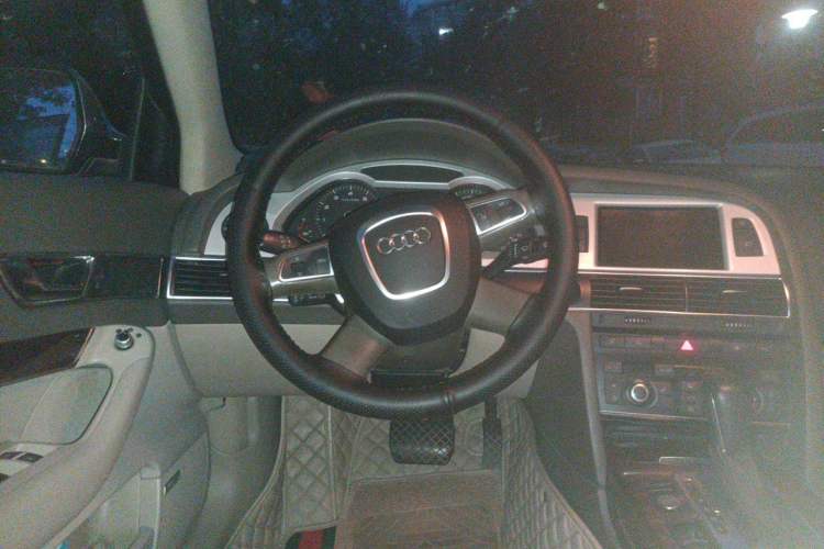 Used Audi A6L 2011 2.8 FSI Comfort Model Steering Wheel