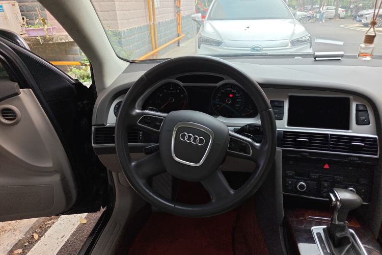 Used Audi A6L 2011 2.0 TFSI Automatic Standard Edition Steering Wheel