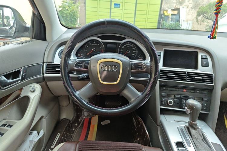 Used Audi A6L 2011 2.0 TFSI Automatic Standard Edition Steering Wheel