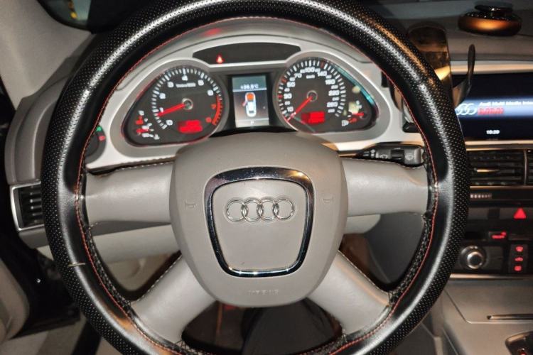 Used Audi A6L 2011 2.0 TFSI Automatic Standard Edition Steering Wheel