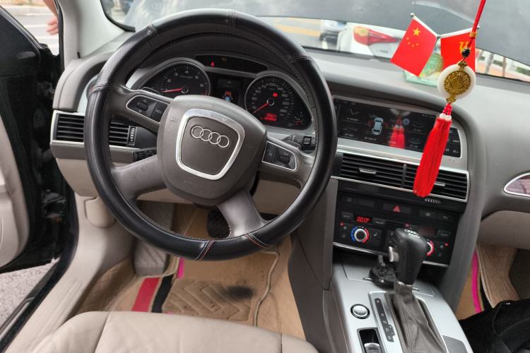 Used Audi A6L 2011 2.0 TFSI automatic Comfort trim Steering Wheel