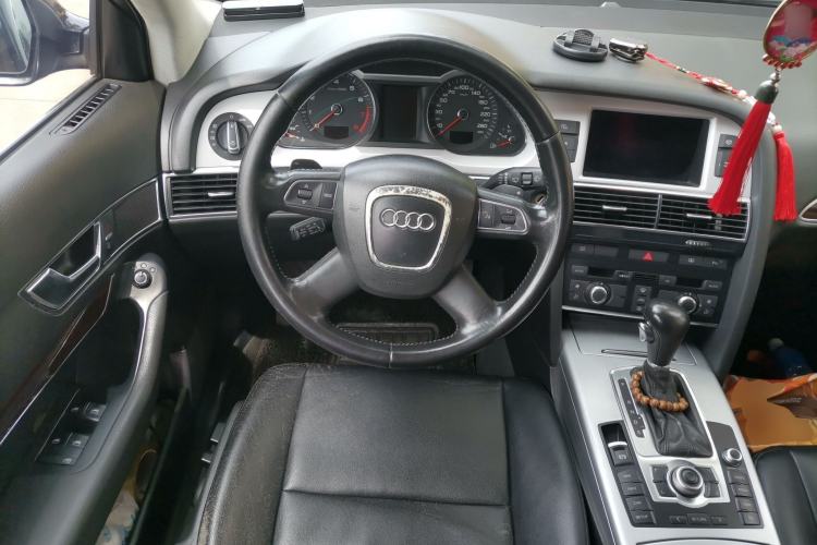 Used Audi A6L 2011 2.0 TFSI automatic Comfort trim Steering Wheel