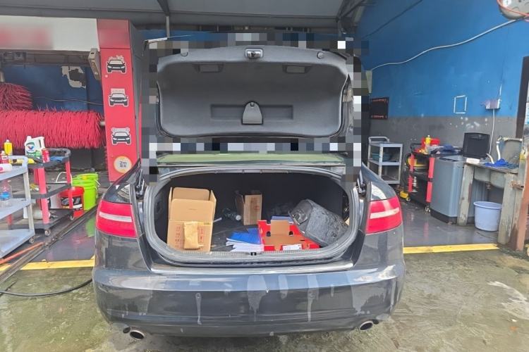Used Audi A6L 2011 2.4L Technology Edition Trunk