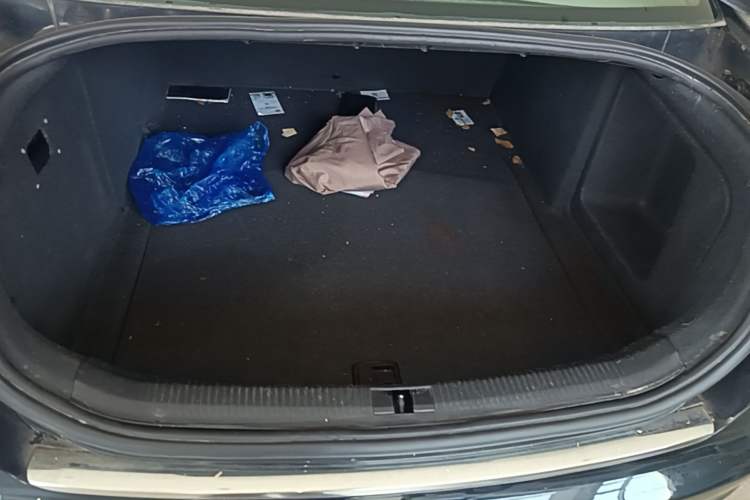 Used Audi A6L 2011 2.0 TFSI Automatic Standard Edition Trunk