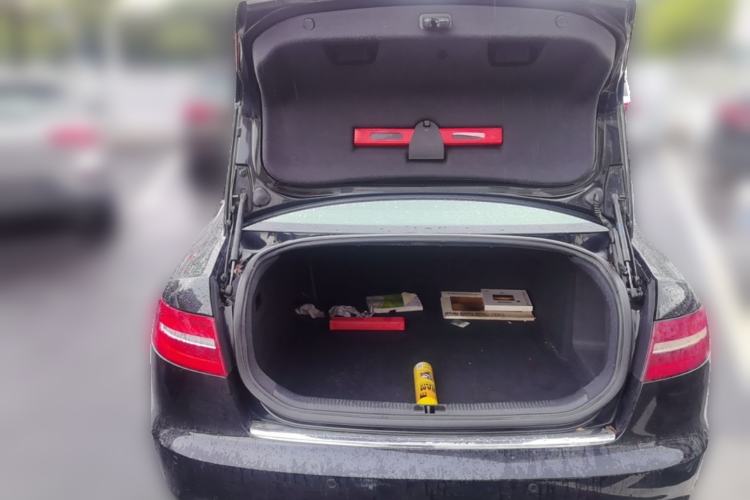 Used Audi A6L 2011 2.0 TFSI automatic Comfort trim Trunk