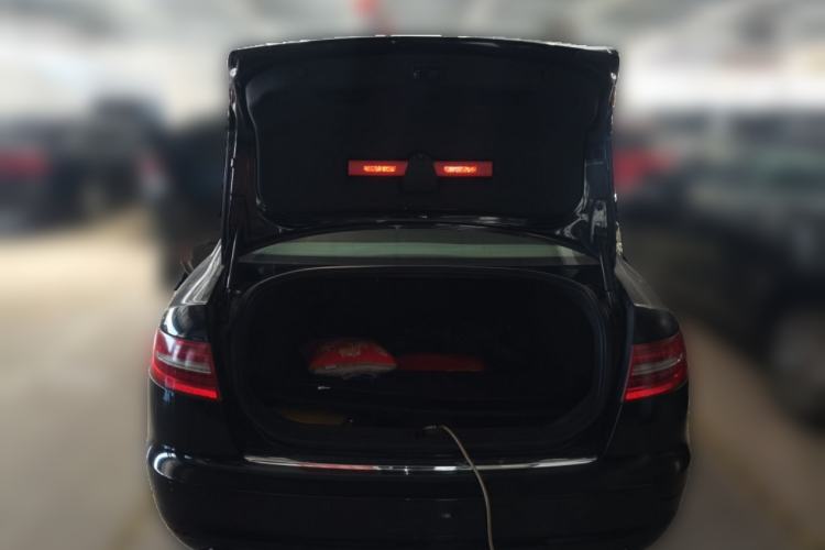 Used Audi A6L 2011 2.4L Comfort Edition Trunk