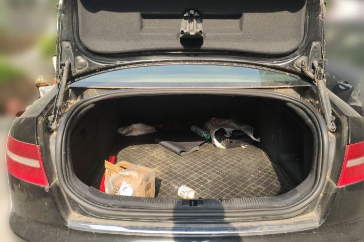 Used Audi A6L 2011 2.4L Comfort Edition Trunk