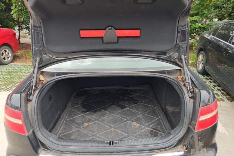 Used Audi A6L 2011 2.4L Technology Edition Trunk