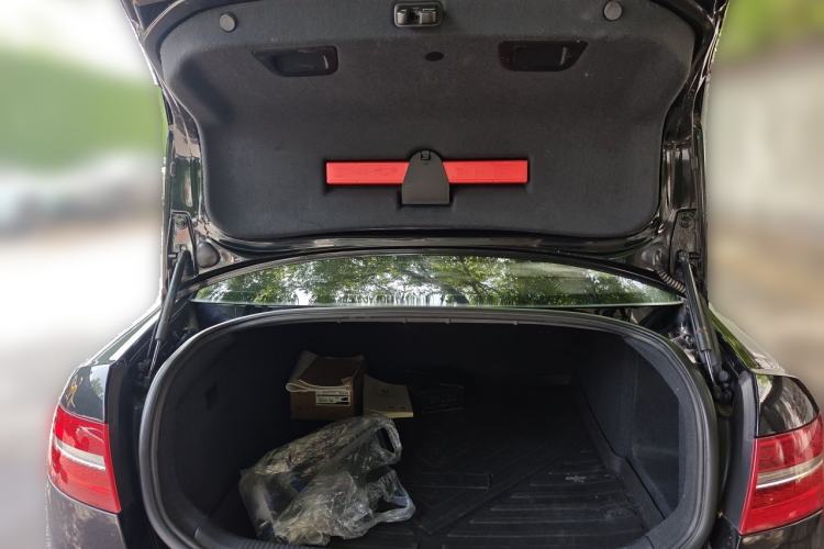 Used Audi A6L 2011 2.4L Comfort Edition Trunk