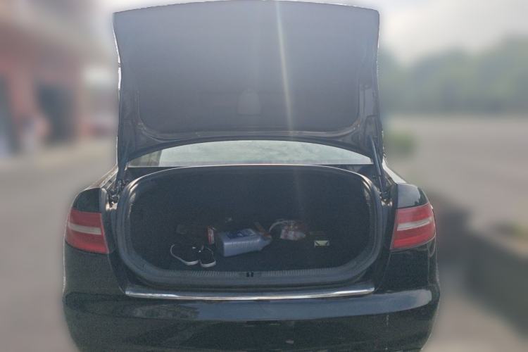 Used Audi A6L 2011 2.4L Comfort Edition Trunk