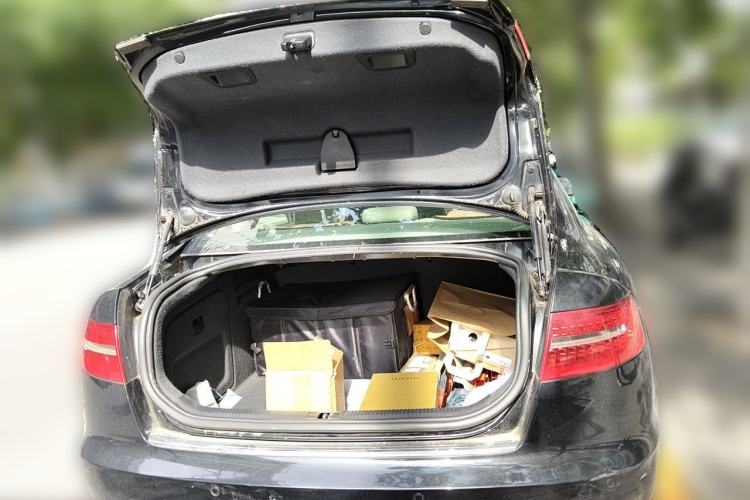 Used Audi A6L 2011 2.8 FSI Comfort Model Trunk