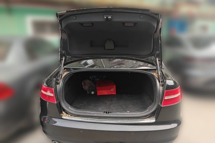 Used Audi A6L 2011 2.4L Technology Edition Trunk