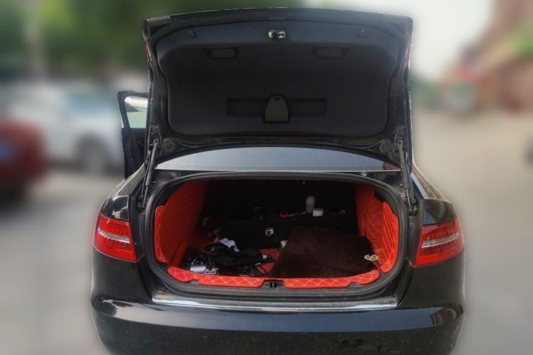 Used Audi A6L 2011 2.0 TFSI automatic Comfort trim Trunk