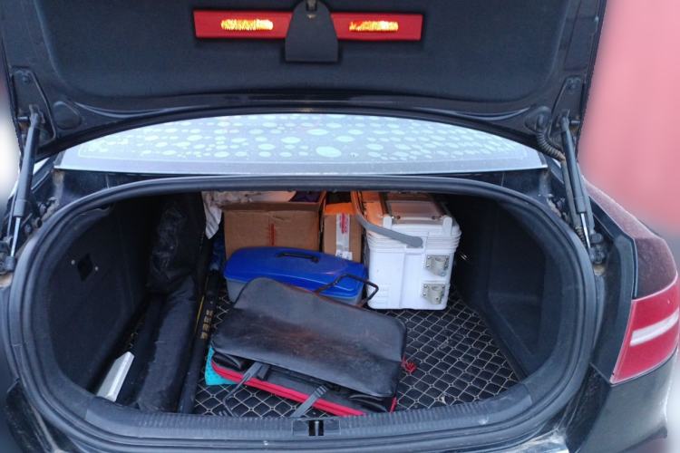 Used Audi A6L 2011 2.4L Comfort Edition Trunk